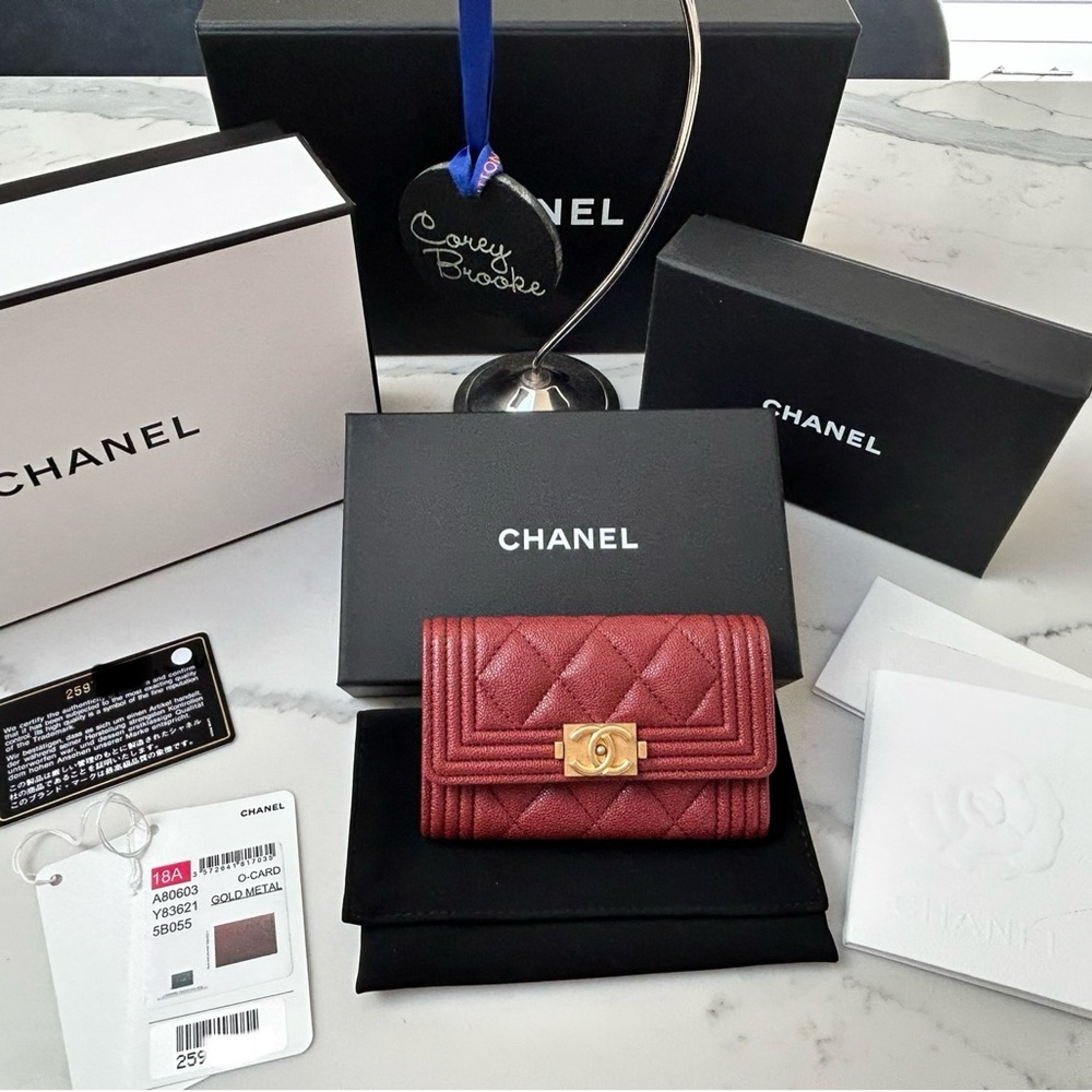 Chanel boy flap card holder - EUC